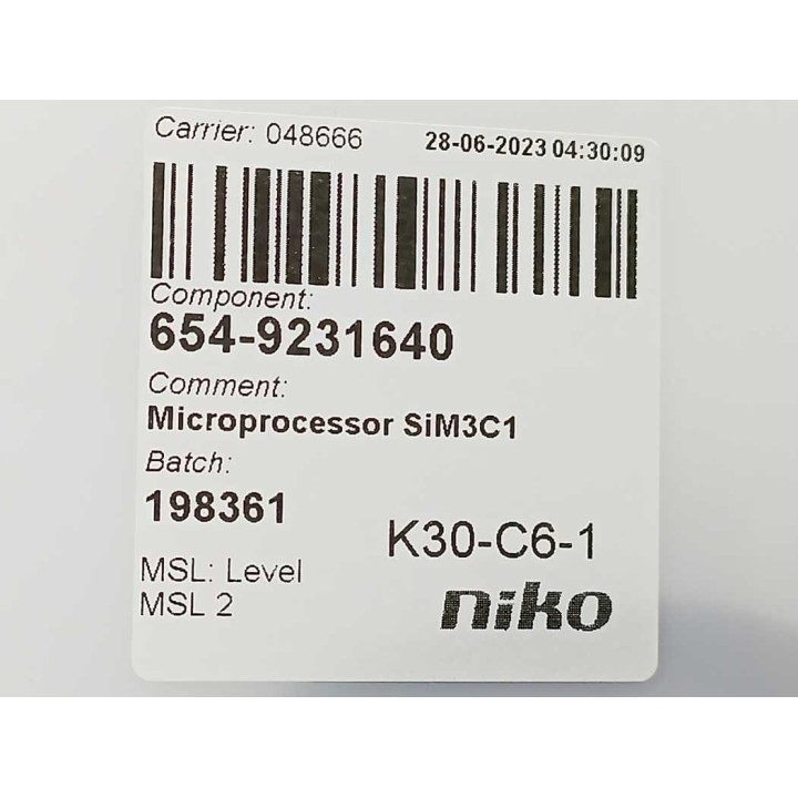 Silicon Labs SIM3C164-B-GMR   SIM3C164-B-GM