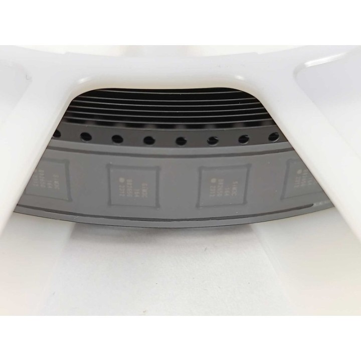 Silicon Labs SIM3C164-B-GMR   SIM3C164-B-GM