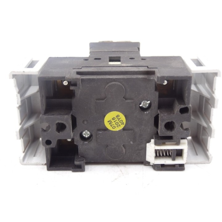 Eaton P1-32