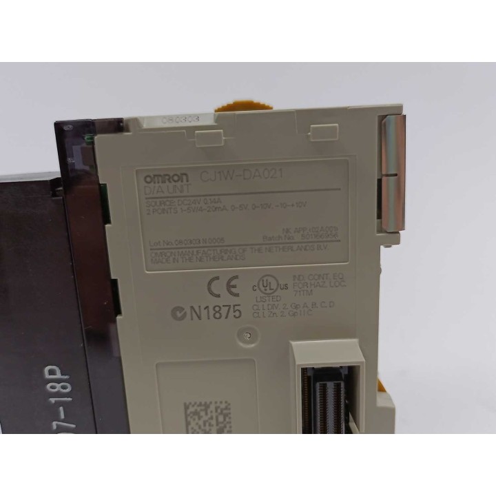 OMRON CJ1W-DA021
