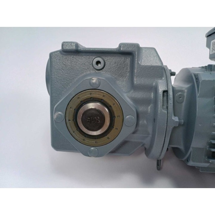 SEW-EURODRIVE  SA37DRN71M4 SEW-EURODRIVE  SA37DRN71M4