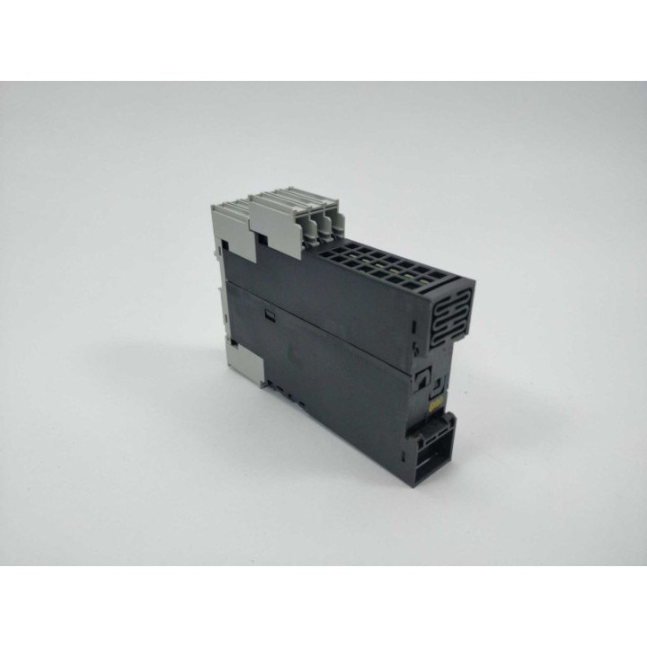 SIEMENS 6ES7222-1HH30-0XB0