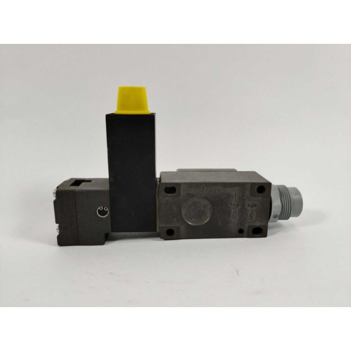 Euchner NZ2VZ-528E3VSE04 Euchner NZ2VZ-528E3VSE04