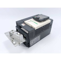 Schneider Electric ATV71HU75N4