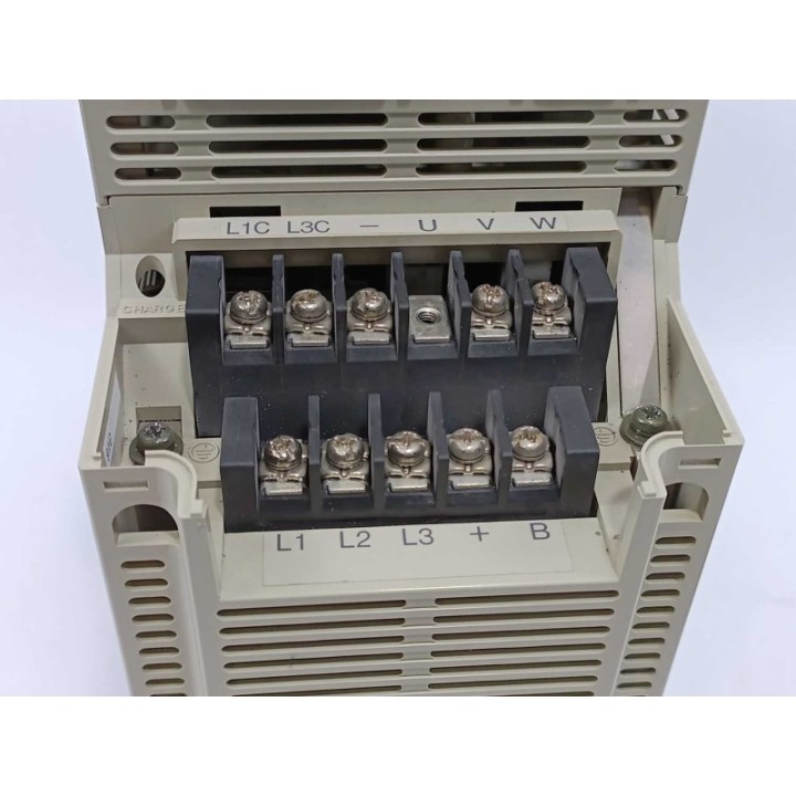 YASKAWA ELECTRIC SGDB-10VD