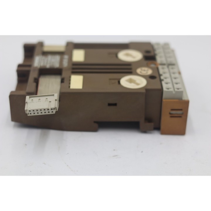 SIEMENS SIMATIC Siemens SIMATIC S5 6ES5 700-8MA21 SIEMENS SIMATIC Siemens SIMATIC S5 6ES5 700-8MA21