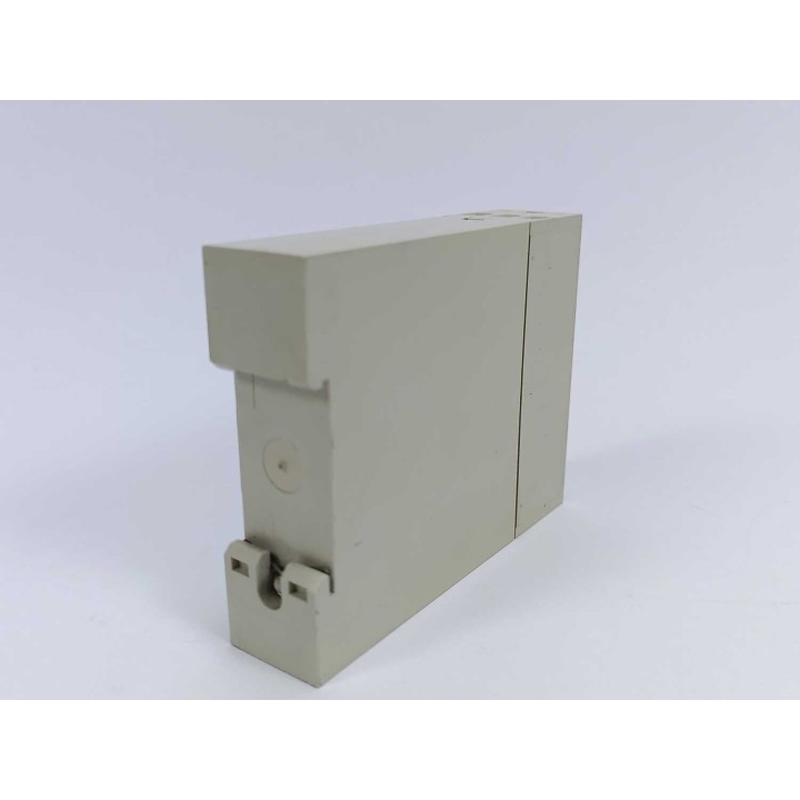  UA05924060 / UA 05 924 060