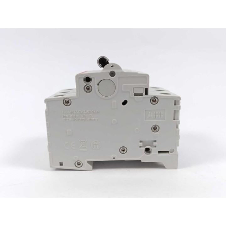 ABB 2CDS273001R0467 ABB 2CDS273001R0467