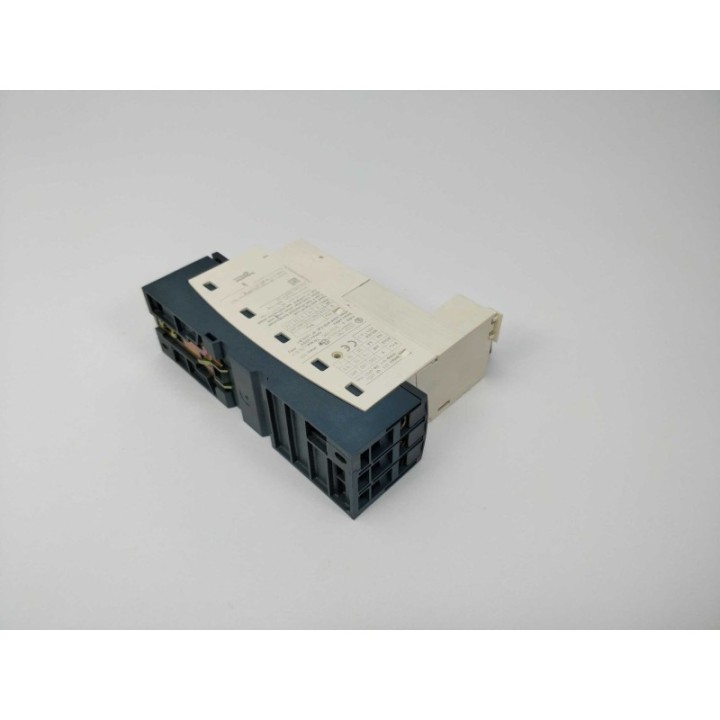 Schneider LUB32 Schneider LUB32