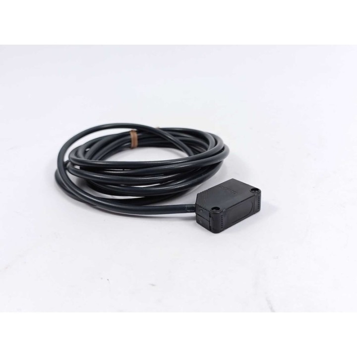 OMRON E3Z-D82 OMRON E3Z-D82