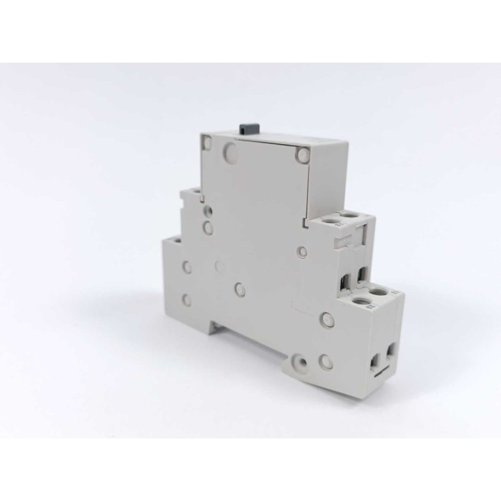 Siemens 5TT4 202-0 Siemens 5TT4 202-0