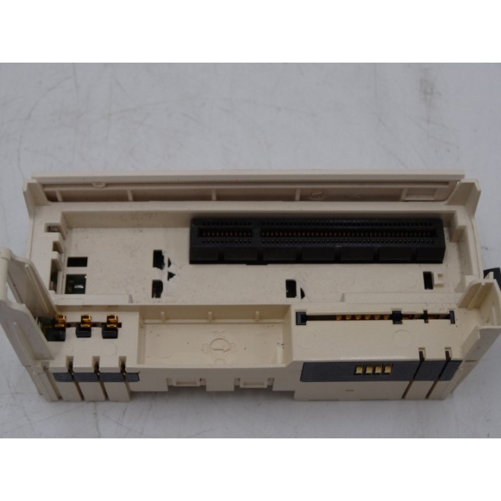 SCHNEIDER ELECTRIC  Schneider Electric Modicon TM5ACBN1 + TM5ACLPL1 Left Side SCHNEIDER ELECTRIC  Schneider Electric Modicon TM5ACBN1 + TM5ACLPL1 Left Side