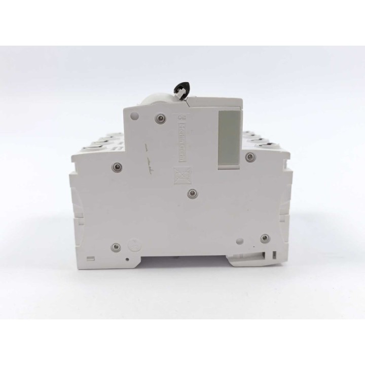 Schneider Electric A9F04706 Schneider Electric A9F04706