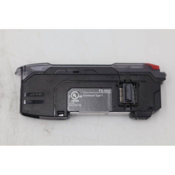 KEYENCE Keyence FS-N40  10-30V DC KEYENCE Keyence FS-N40  10-30V DC