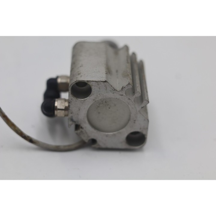 SMC SMC CDQ2B20-5DCMZ + D-A93 SMC SMC CDQ2B20-5DCMZ + D-A93