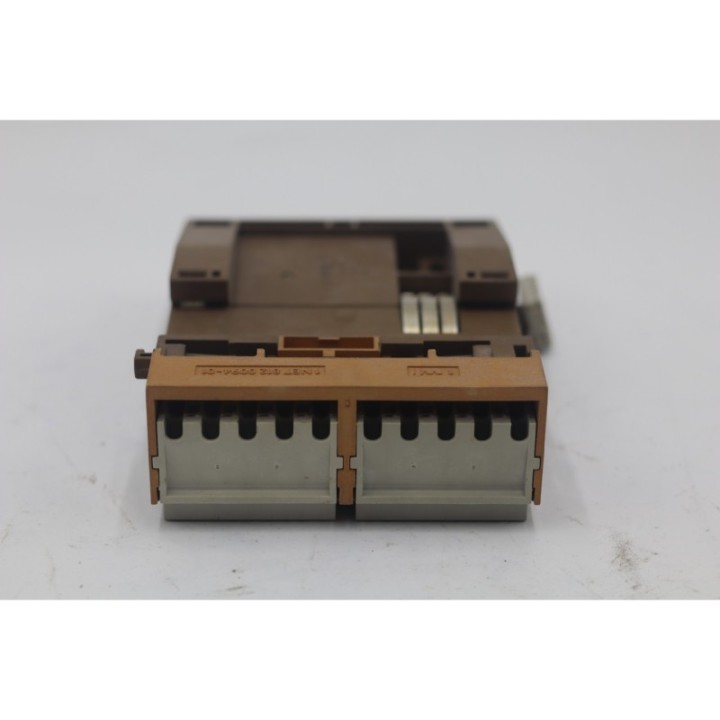 SIEMENS SIMATIC Siemens 6ES5 700-8MA22 SIEMENS SIMATIC Siemens 6ES5 700-8MA22