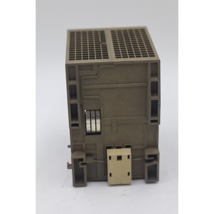 SIEMENS SIMATIC Siemens SIMATIC S5-100U 6ES5 100-8MA02 SIEMENS SIMATIC Siemens SIMATIC S5-100U 6ES5 100-8MA02