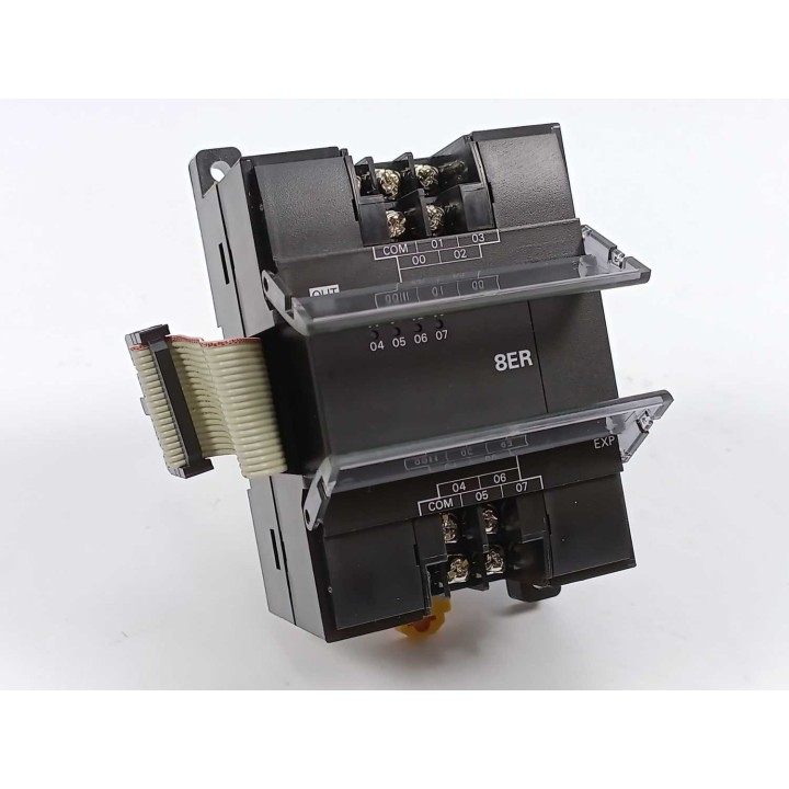 OMRON CP1W-8ER