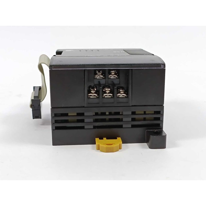 OMRON CP1W-8ER