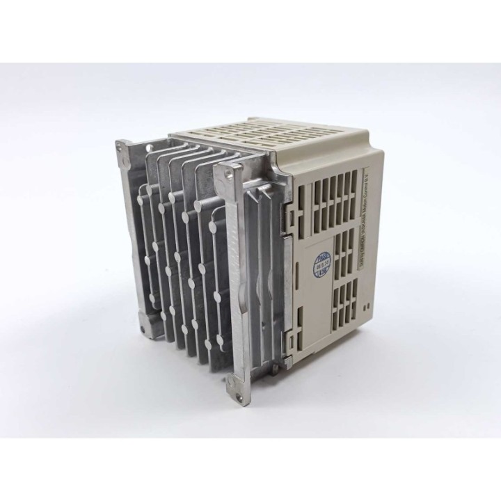 OMRON   YASKAWA CIMR-V7AZ40P4 OMRON   YASKAWA CIMR-V7AZ40P4