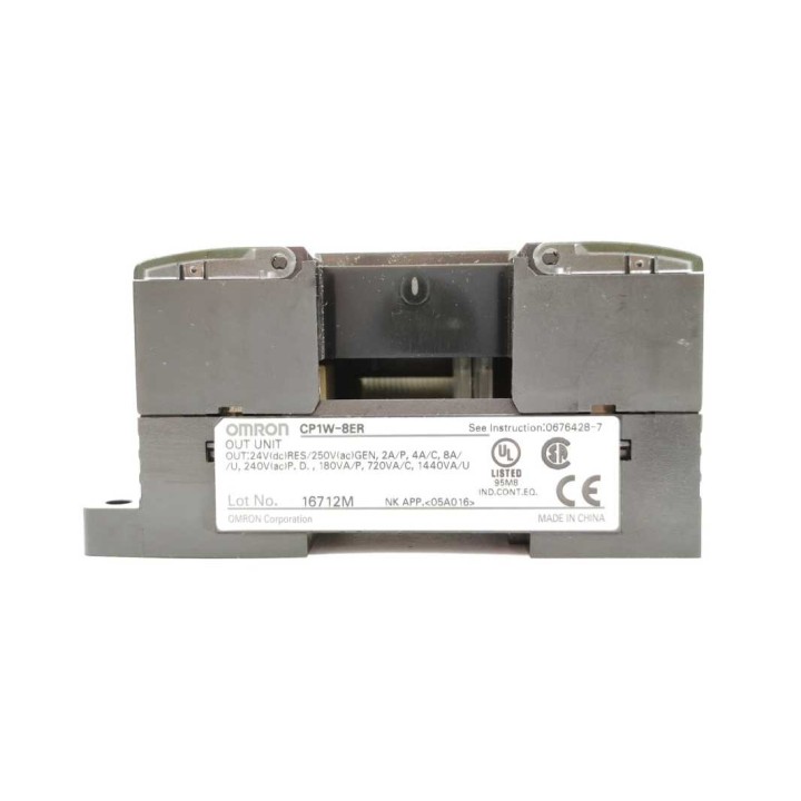 OMRON CP1W-8ER