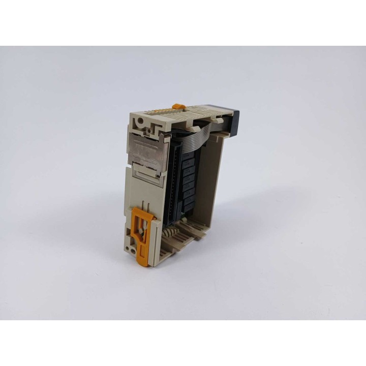 OMRON CQM1-OC222