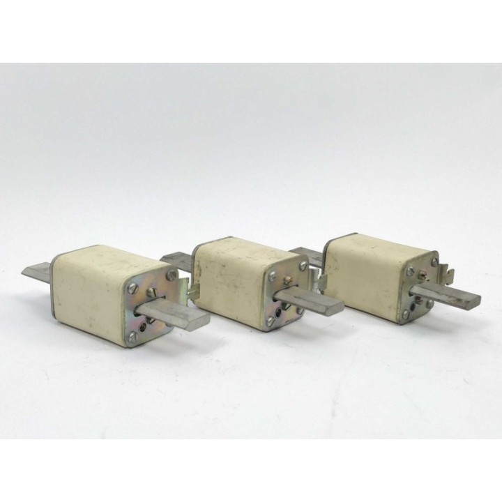 LK/Bussmann 171A4417 LK/Bussmann 171A4417