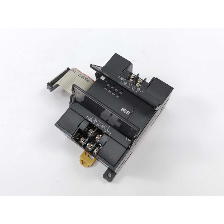 OMRON CP1W-8ER