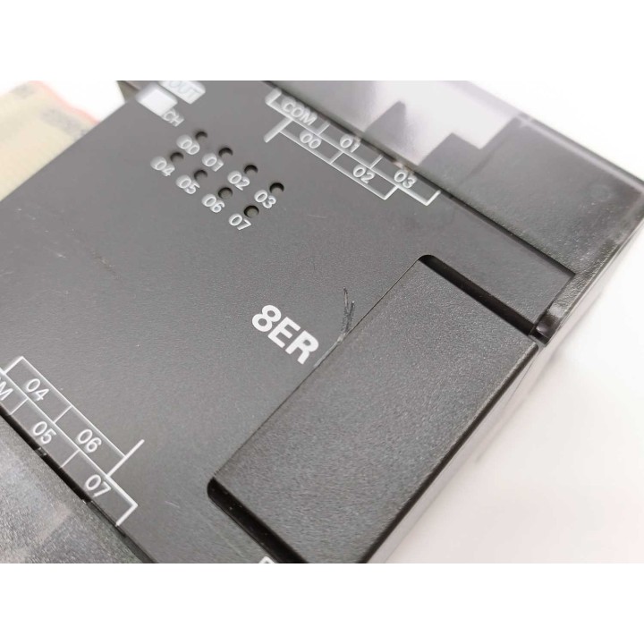OMRON CP1W-8ER
