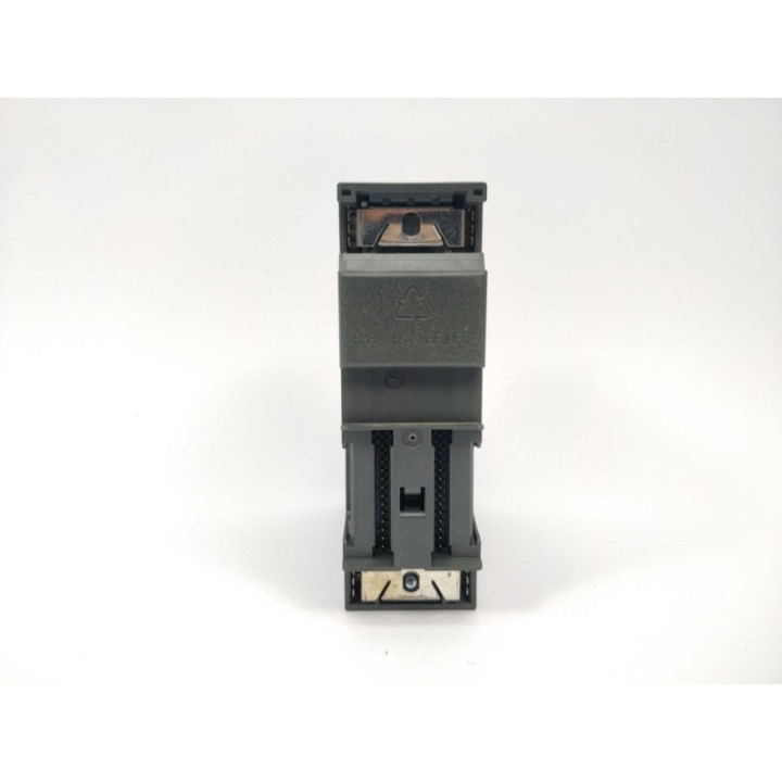 SIEMENS  SIMATIC S7 6ES7322-1BH01-0AA0 SIEMENS  SIMATIC S7 6ES7322-1BH01-0AA0