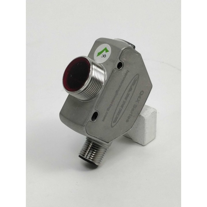 BANNER Q4XTKLAF300-Q8 BANNER Q4XTKLAF300-Q8