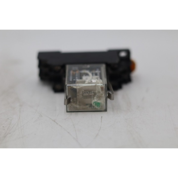 Omron Omron MY2N-D2 + gniazdo 0233EW2 Omron Omron MY2N-D2 + gniazdo 0233EW2