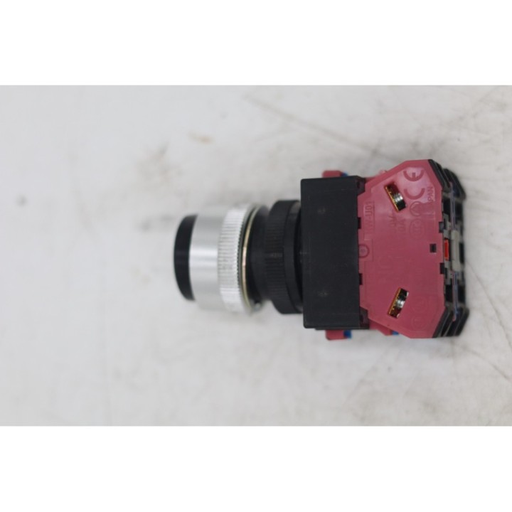 IDEC IDEC ASW0201 z blokami stykowymi IDEC IDEC ASW0201 z blokami stykowymi