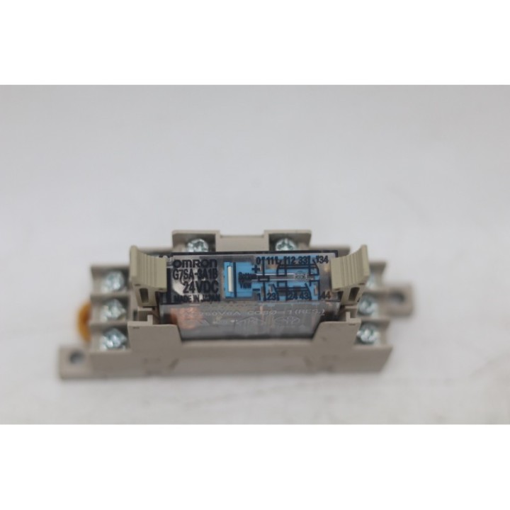 Omron Omron G7S-3A1B + gniazdo P7SA-10F-ND Omron Omron G7S-3A1B + gniazdo P7SA-10F-ND