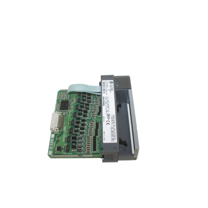 Allen-Bradley 1746-OB32 SER:D Allen-Bradley 1746-OB32 SER:D