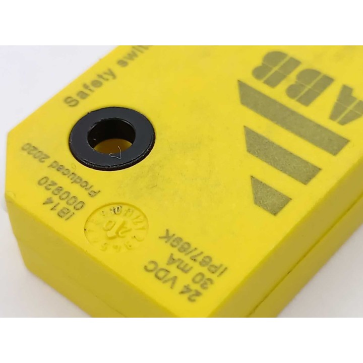 ABB 2TLA020051R5400