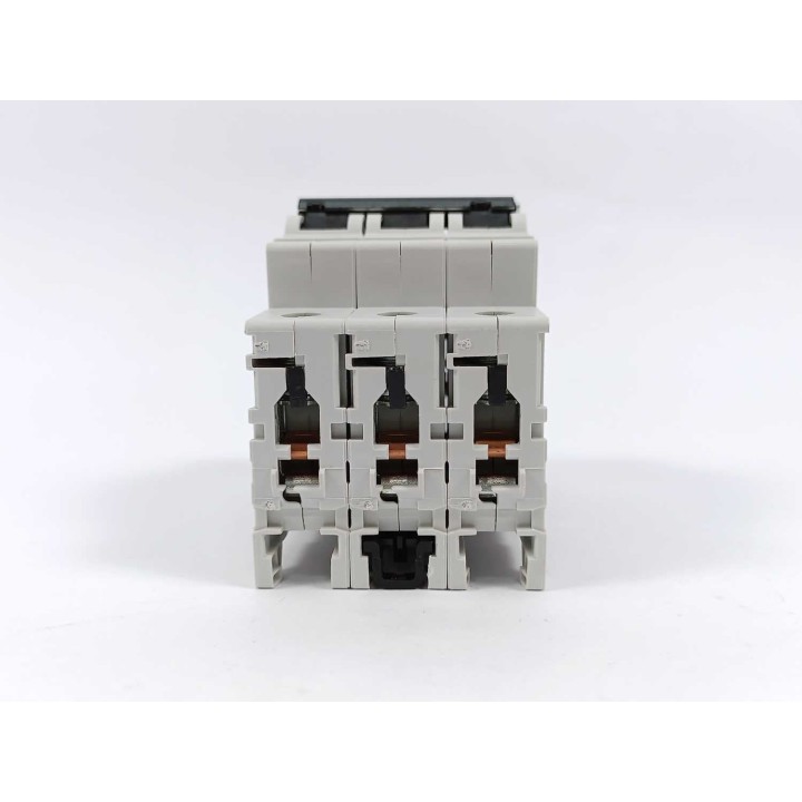 ABB 2CDS273001R0467
