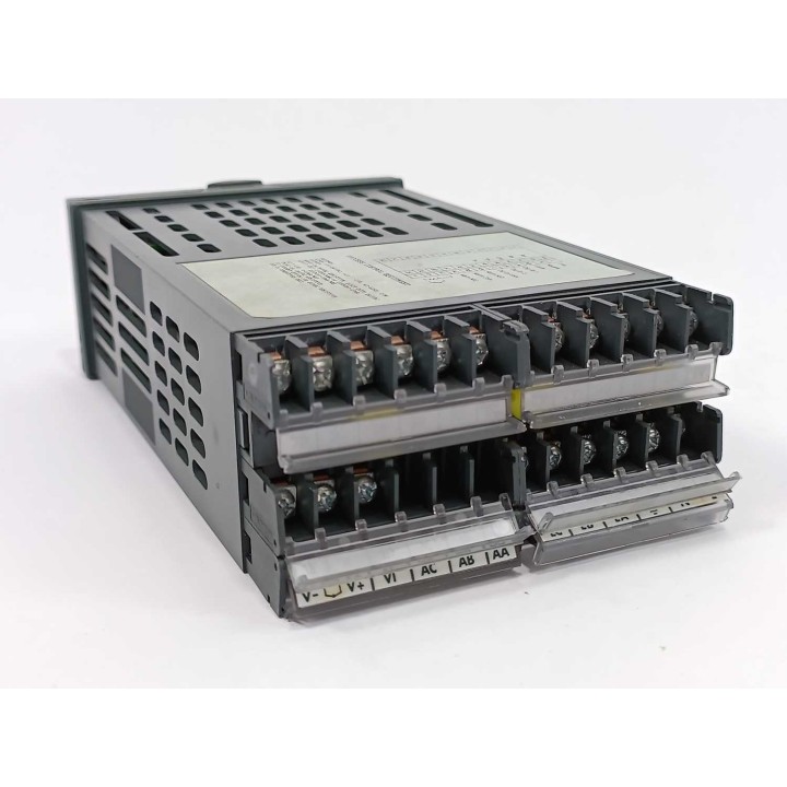Eurotherm 2408I AL GN VH XX XX XX XX FM XX ENG  