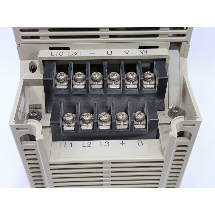 YASKAWA ELECTRIC SGDB-05VD