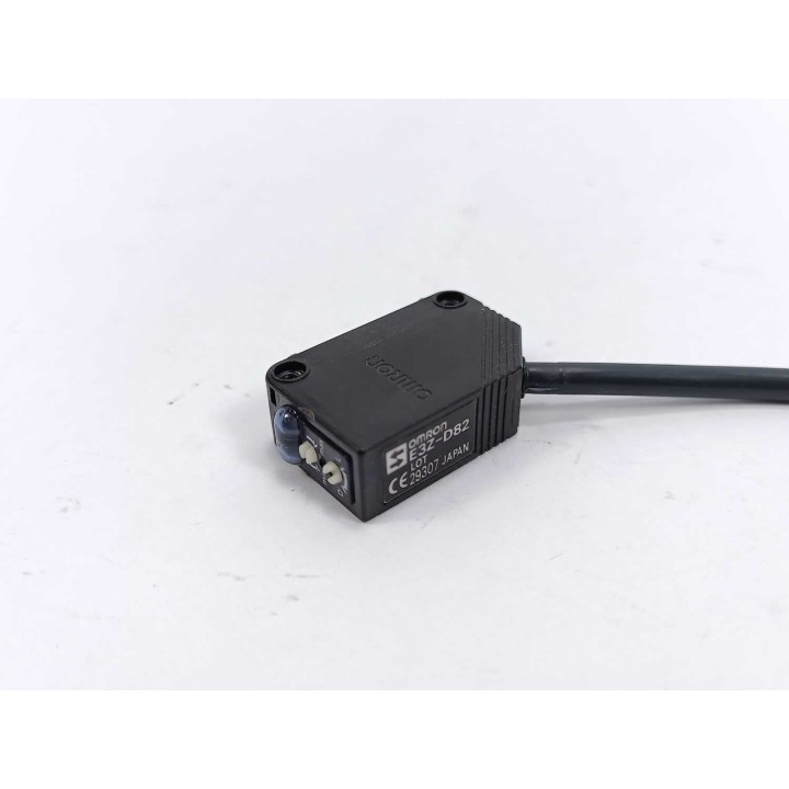 OMRON E3Z-D82