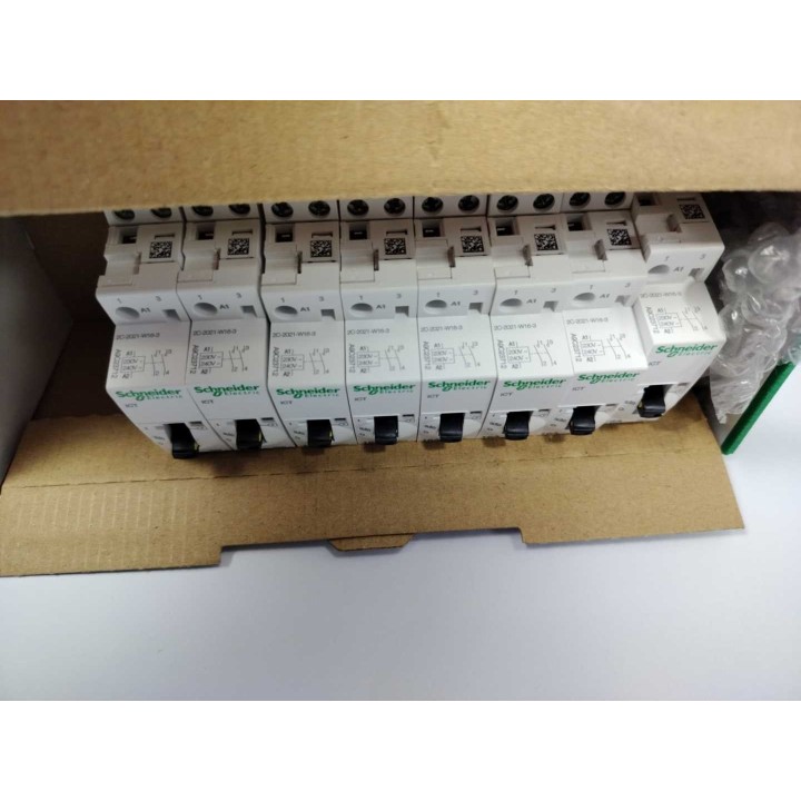 Schneider Electric A9C23712