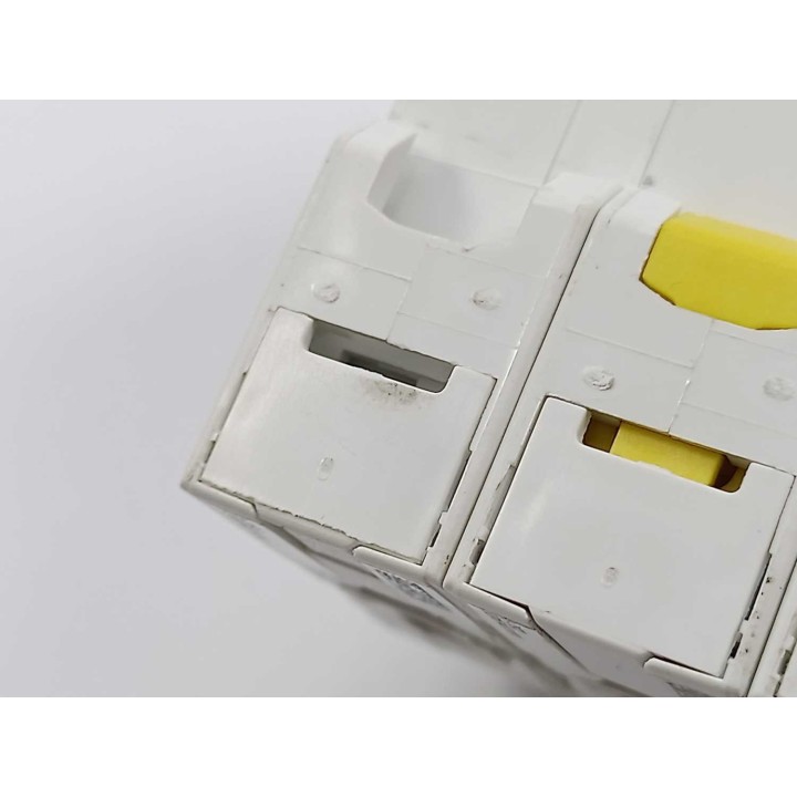 Schneider Electric A9F04716