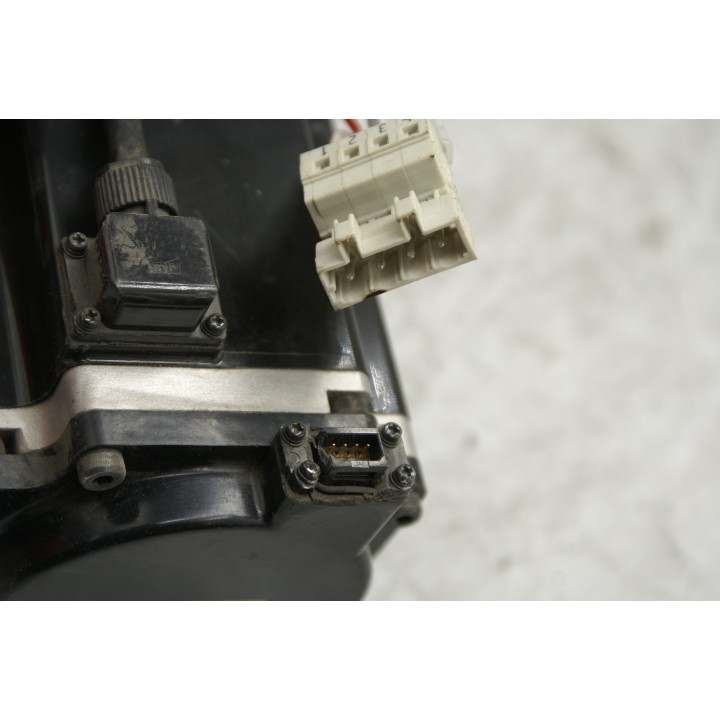 SANMOTOR SANMOTOR SERVO DRIVE R2AA08075FXH11M