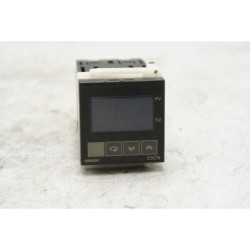 Omron OMRON Temperature Controller E5CN-C2TC