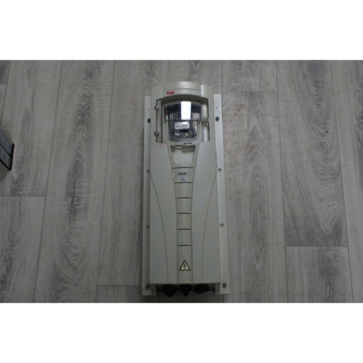 ABB ACS550-01-015A-4+B055
