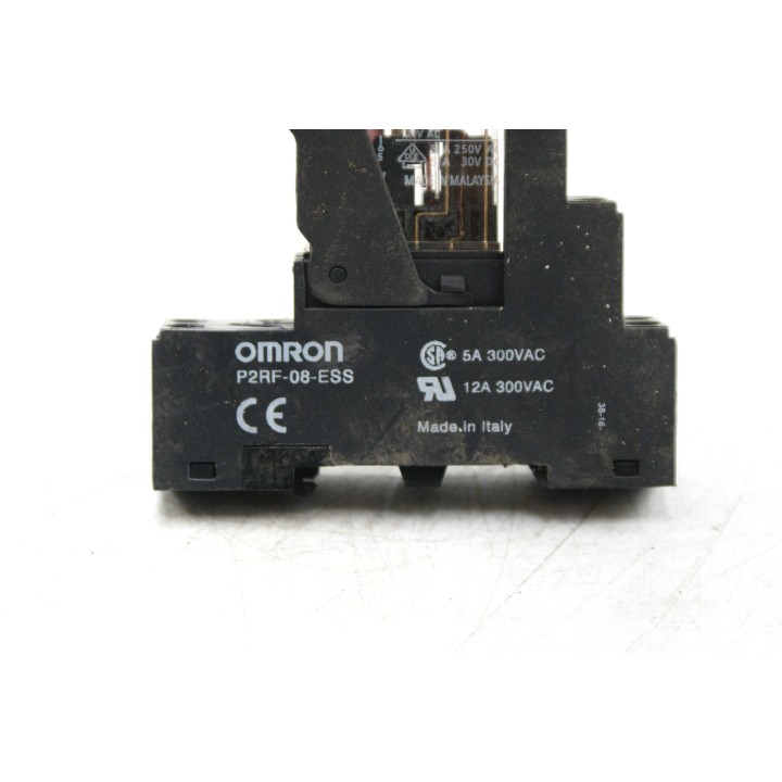 Omron OMRON P2RF-08-ESS 300VAC