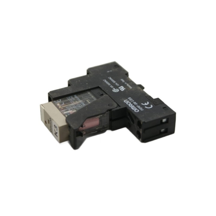 Omron OMRON P2RF-08-ESS 300VAC