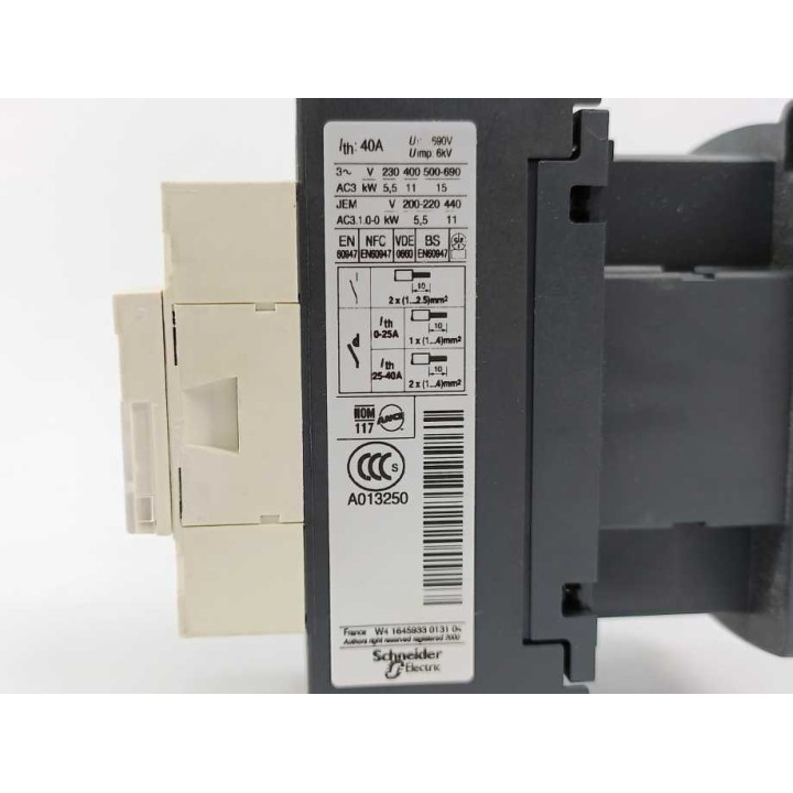 TELEMECANIQUE LC1D323B7