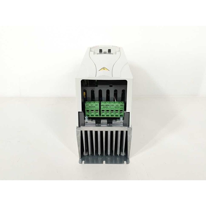 ABB ACH550-01-06A9-4