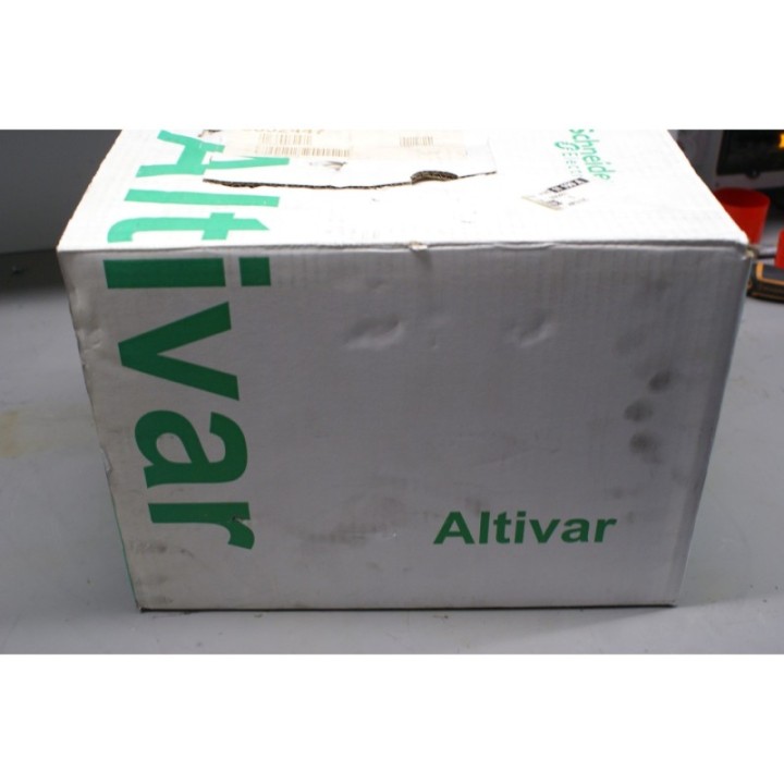 SCHNEIDER ELECTRIC  Schneider Electric Altivar 71 ATV71HU40N4